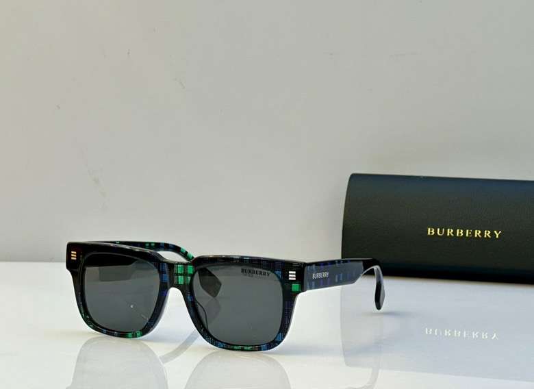 Picture of Burberry Sunglasses _SKUfw53543802fw
